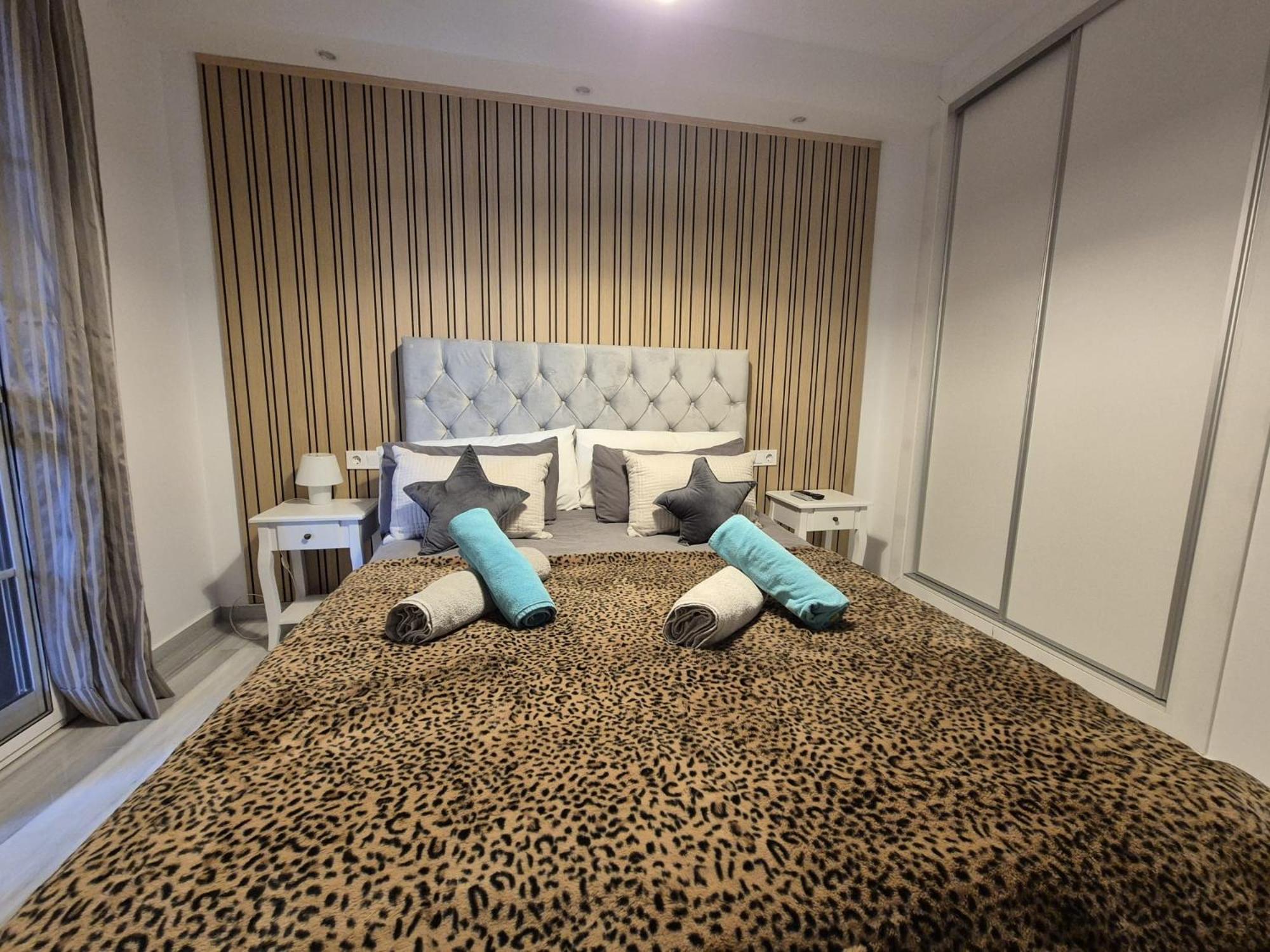 Luxurious Three Bedroom Duplex Apt Close To Beach Фуенхірола Екстер'єр фото