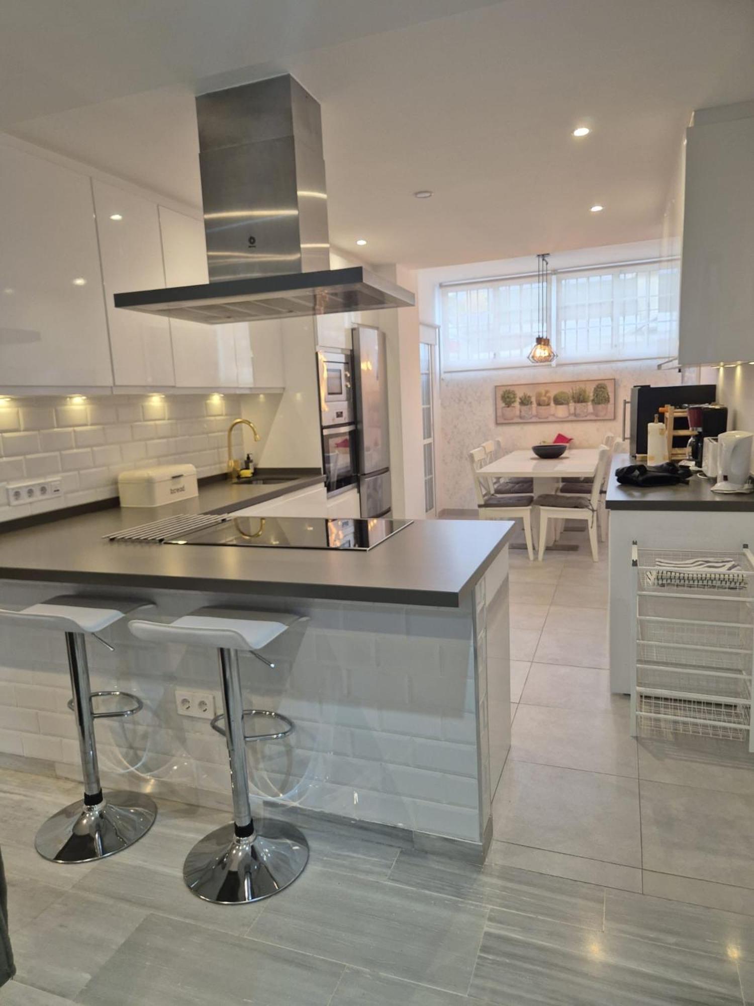 Luxurious Three Bedroom Duplex Apt Close To Beach Фуенхірола Екстер'єр фото
